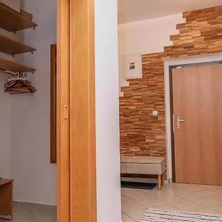 Castle View With Free Parking * Братислава